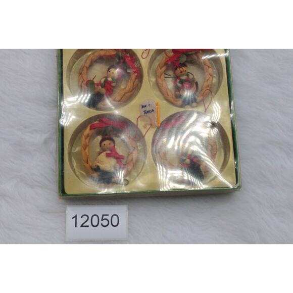 Vintage Elves in Raffia Wreaths Christmas Ornaments Set of 6 in Original Box - Picture 10 of 10